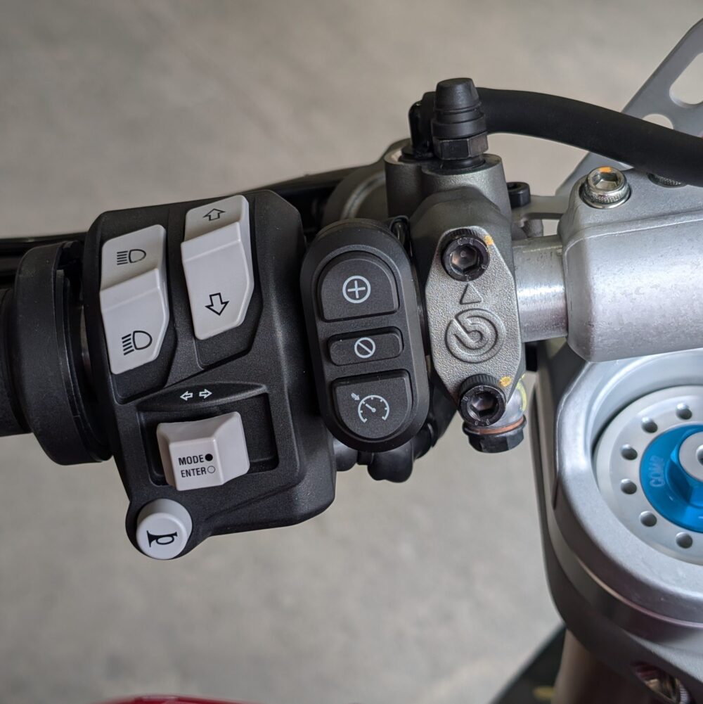 Ducati SuperSport 950 Cruise Kit - Image 4